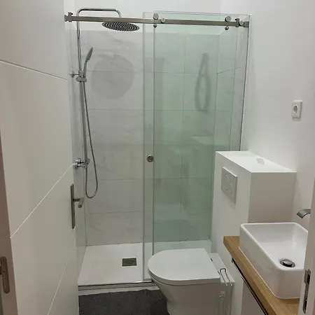 Chiado Large Bedroom